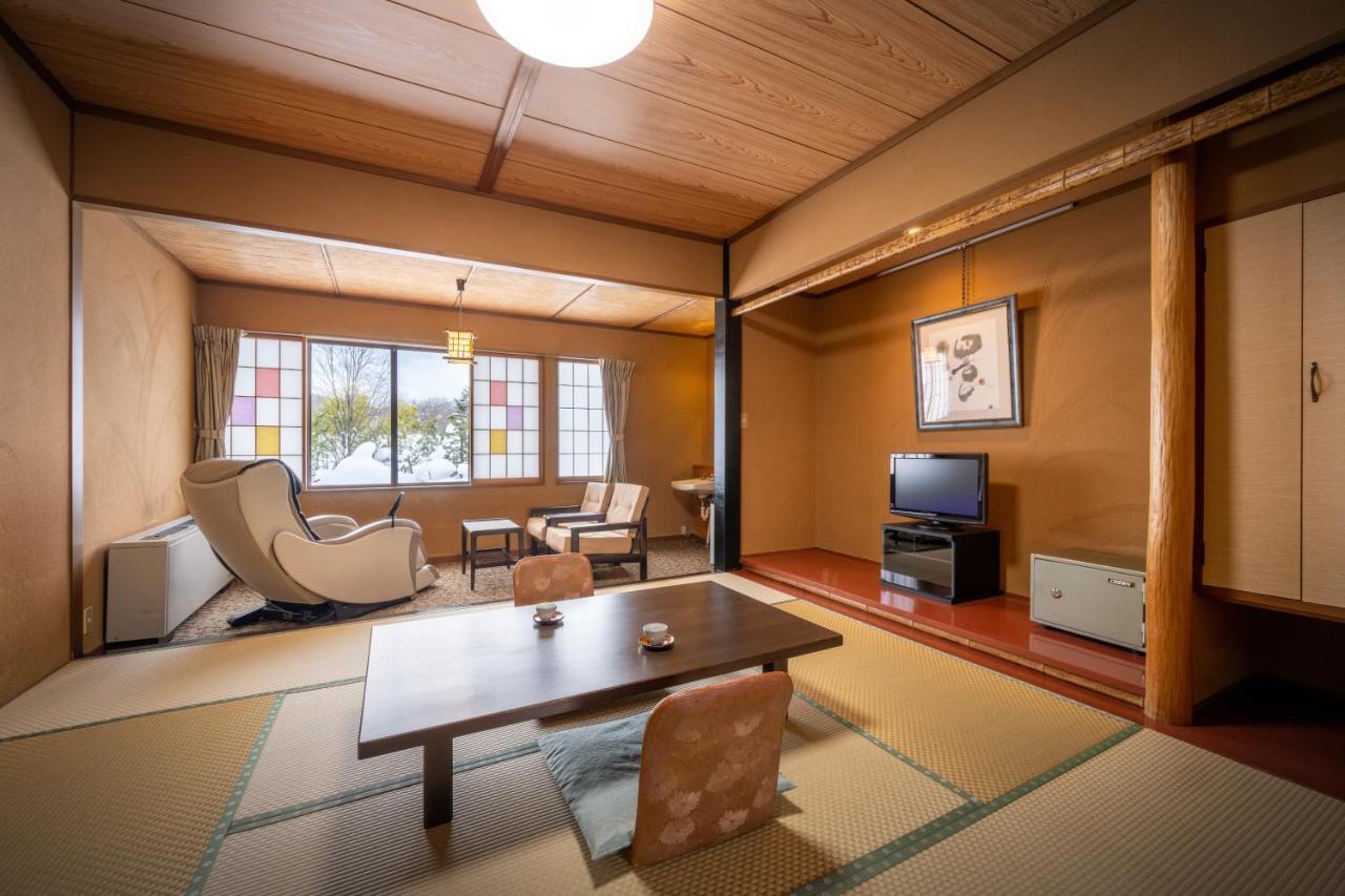 Готель Onogawa Onsen Kajikaso Йонедзава Екстер'єр фото